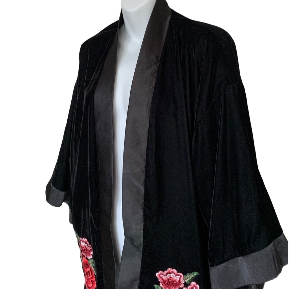 Max Studio Velour Embroidered Floral Kimono Sz L - Picture 4 of 10